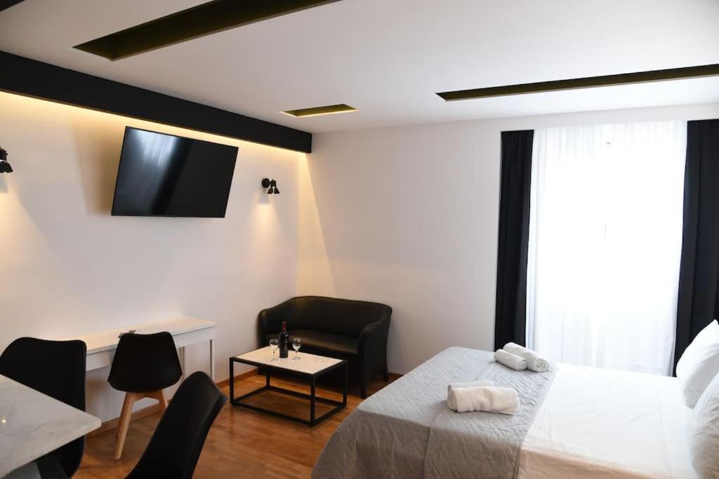 Syntagma Square, 30sqm Nikis Luxurious Апартаменты